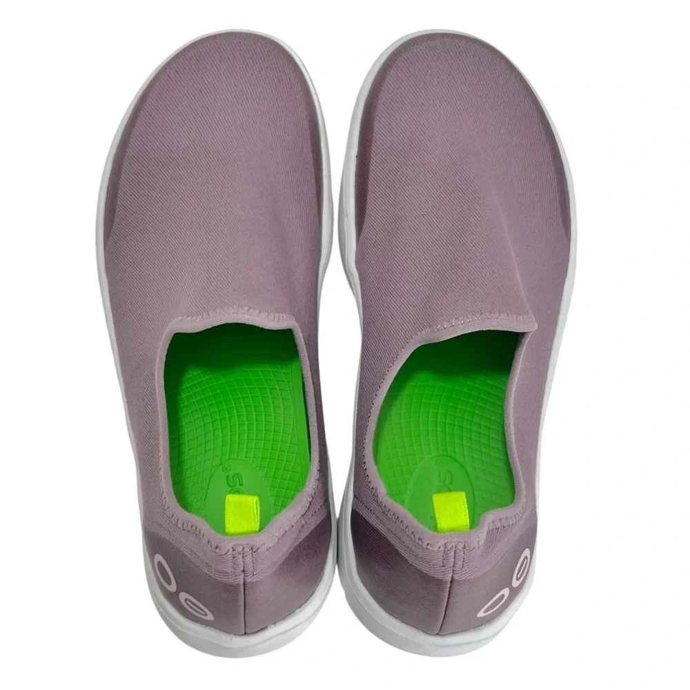 OOFOS OOmg eeZee Low Shoe in Mauve